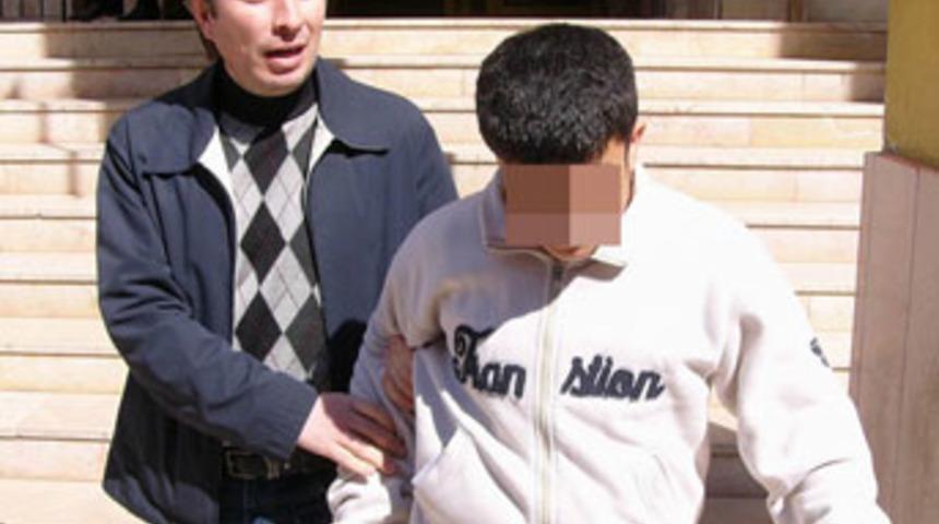 İntikam i&ccedil;in kahvehane kurşunladı