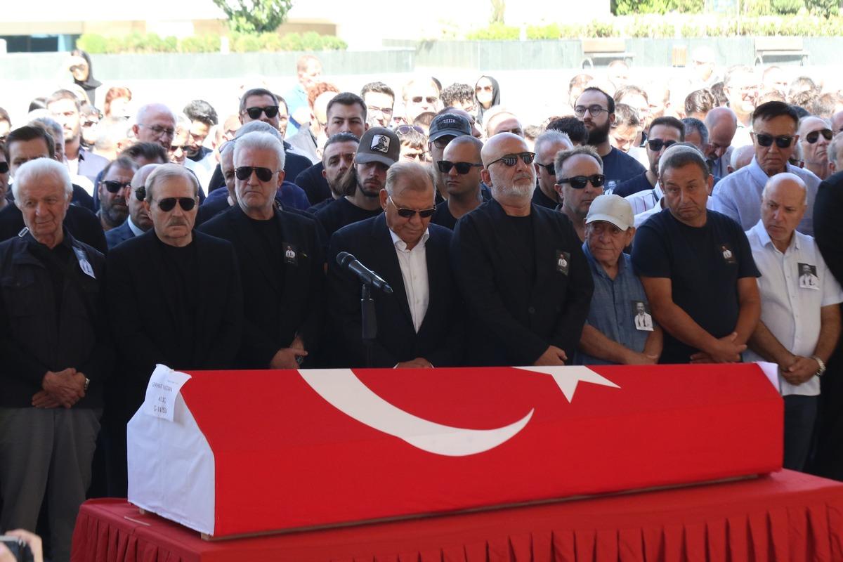 Serhat Kılıç son yolculuğuna uğurlandı! Gözyaşları sel oldu 1