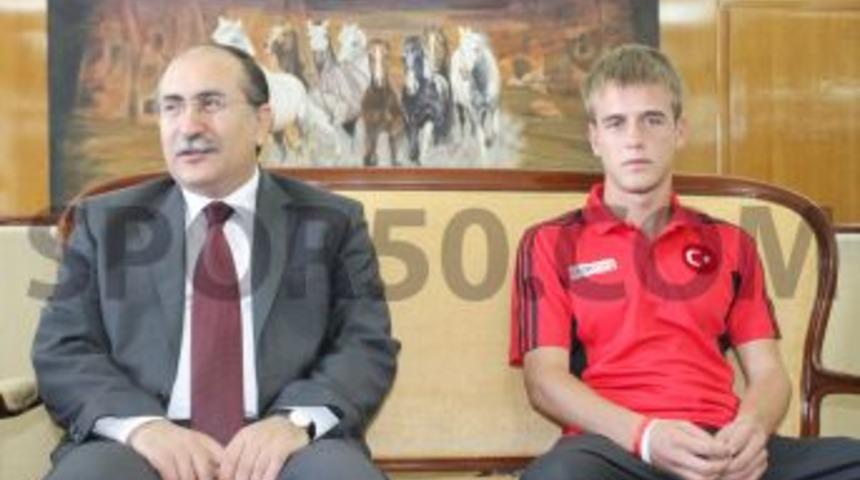 "Gerekirse tezah&uuml;rat yaparım"