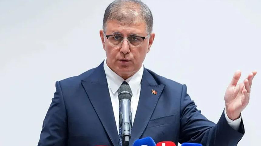 İzmir B&uuml;y&uuml;kşehir Belediye Başkanı Cemil Tugay'ın, 9 Eyl&uuml;l'de AK Parti'ye ge&ccedil;eceği iddia edildi