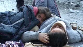 Annesinin göğsünde ambulans bekledi