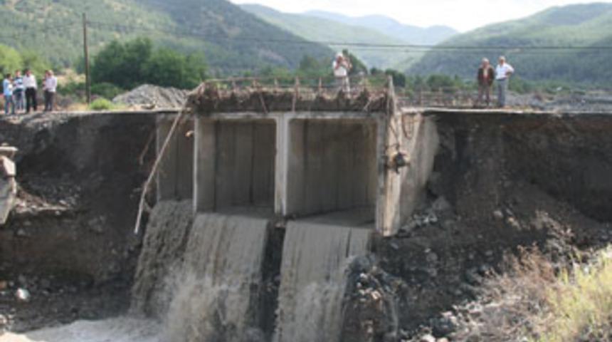 Erzin'de sele teslim