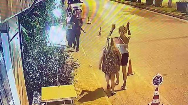 Sokakta elinde g&ouml;r&uuml;l&uuml;nce g&ouml;zaltına alındı