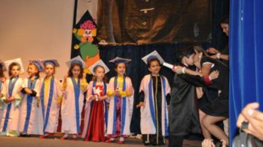 Elma Şekeri miniklerinden muhteşem gece