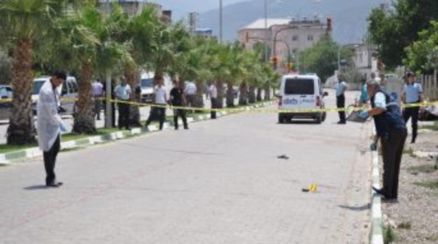 Osmaniye&rsquo;de alacak verecek tartışması silahlı &ccedil;atışmaya d&ouml;nd&uuml;:1 yaralı