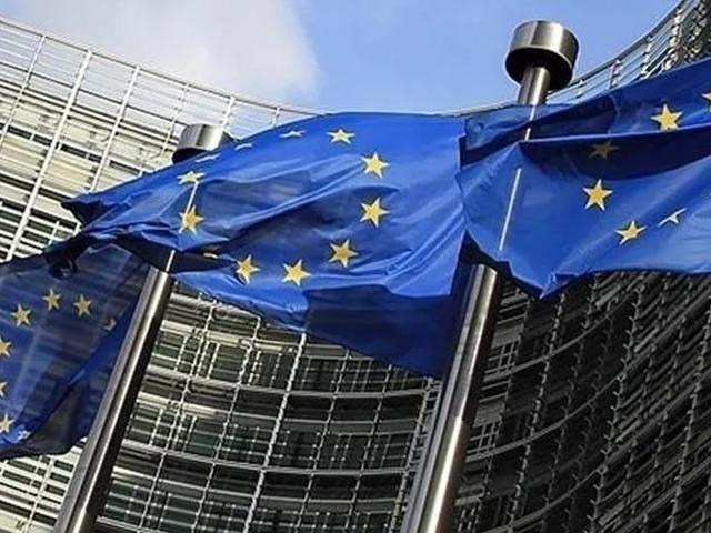 Fransa, AB b&uuml;t&ccedil;esi i&ccedil;in 60 milyar avroluk yeni vergi geliri istiyor