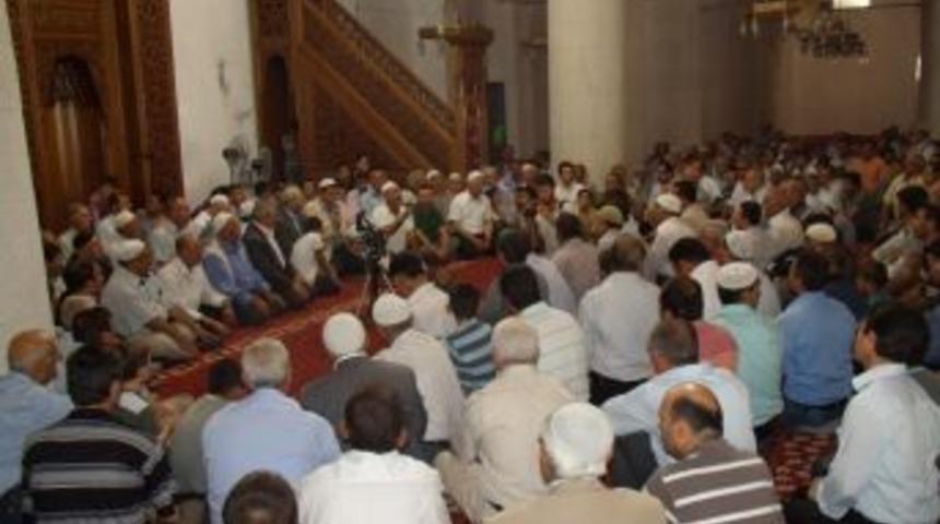 AK Partili Dindar, zaferini K&uuml;rt&ccedil;e Mevlit'le kutladı