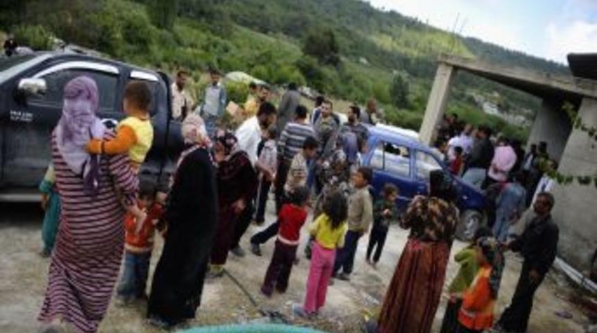 Suriye'den m&uuml;lteci akını devam ediyor