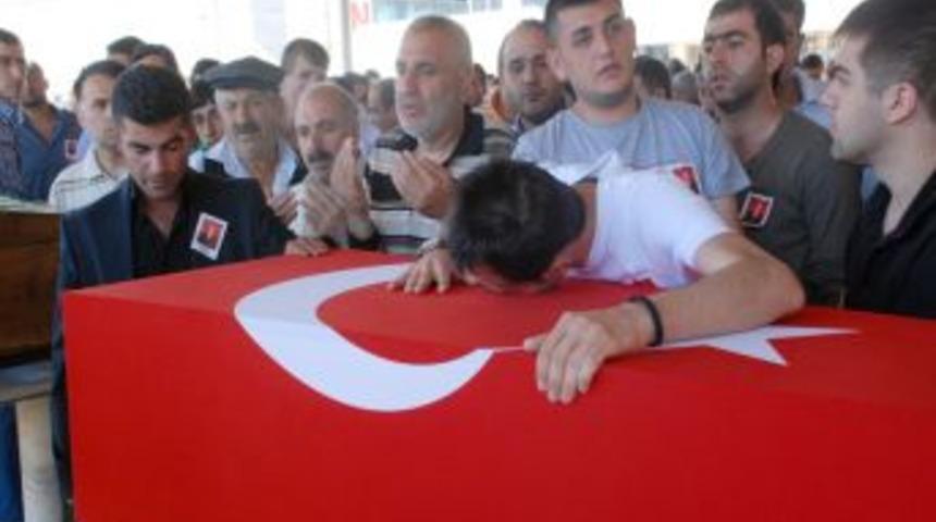 Elazığ şehidini uğurladı