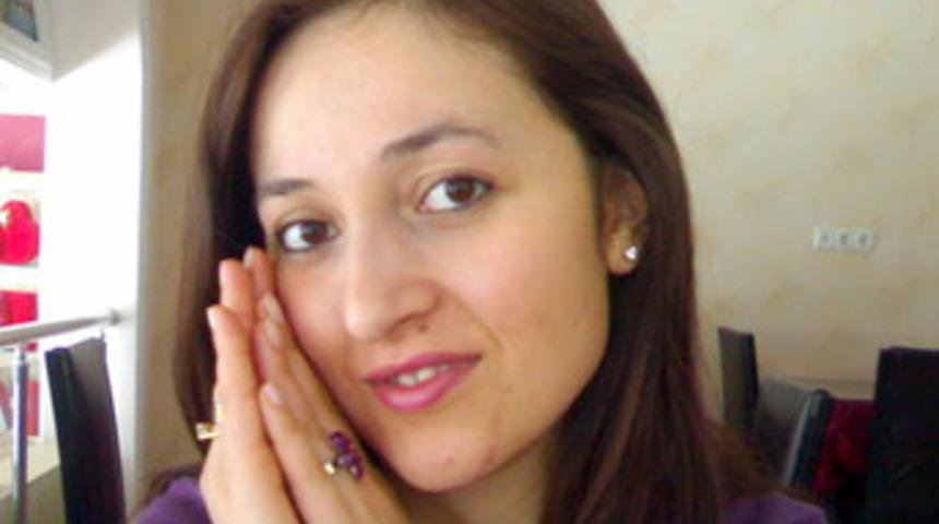 D&uuml;ğ&uuml;n hazırlığı yaparken &ouml;ld&uuml;