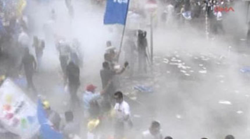 Sivas olaylarının yıld&ouml;n&uuml;m&uuml;nde gerginlik