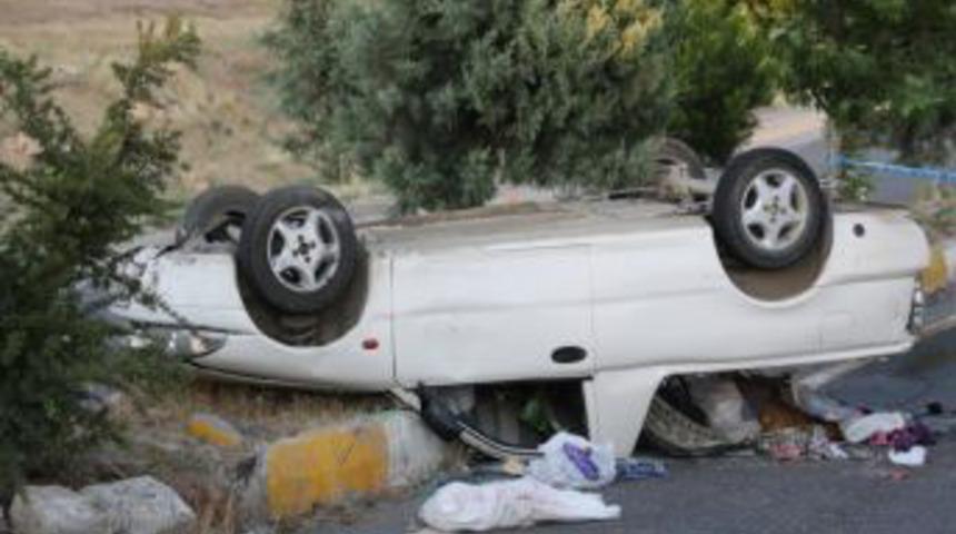 Piknik yolunda kaza: 3 ölü, 5 yaralı