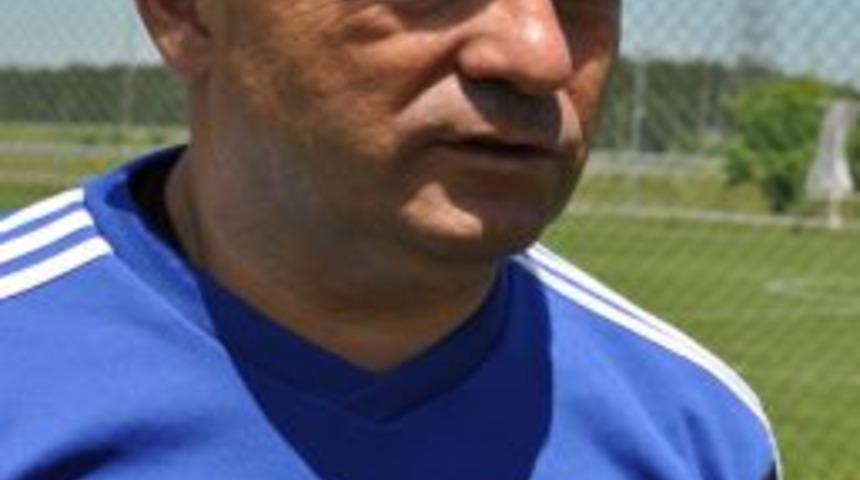 Sivaspor Teknik Direkt&ouml;r&uuml; &Ccedil;alımbay: Kaleci Korcan&rsquo;a sonuna kadar g&uuml;veniyorum