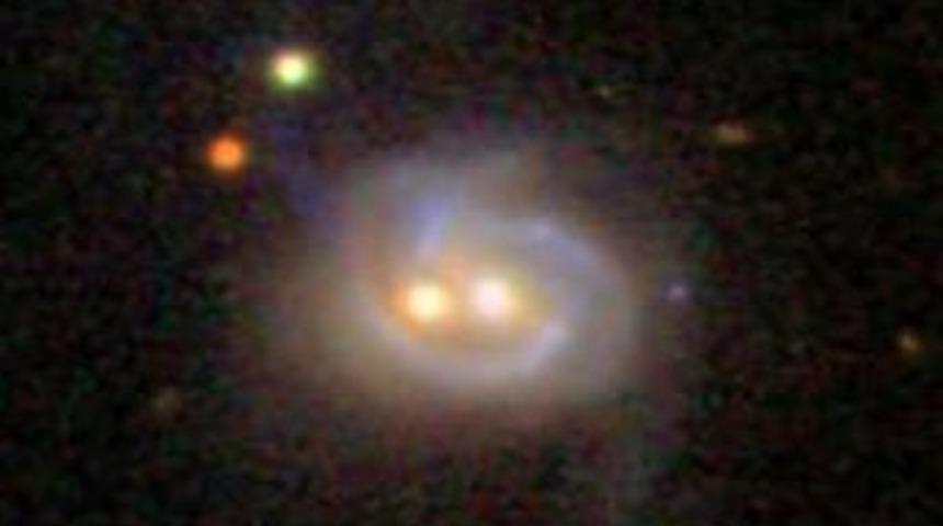 NASA, uzayda &lsquo;g&uuml;l&uuml;mseyen y&uuml;z&rsquo; g&ouml;r&uuml;nt&uuml;ledi