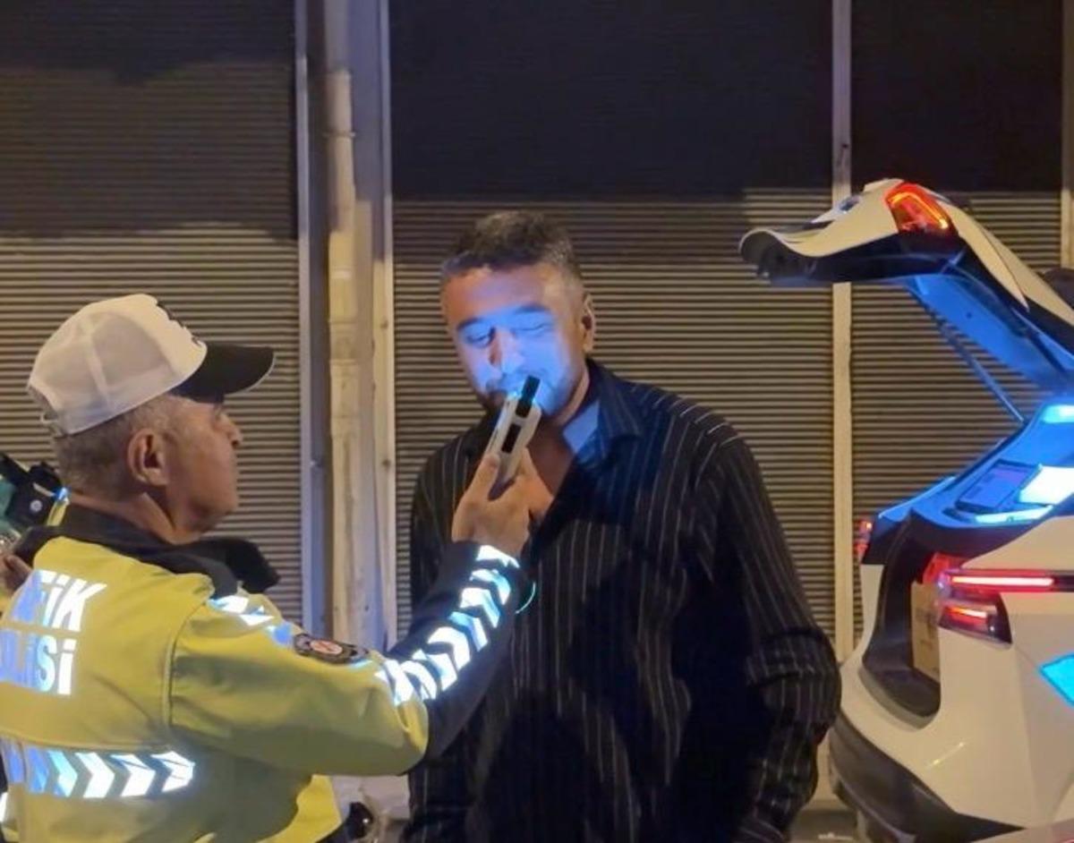 Polis durdurunca alkoll&uuml; olduğunu itiraf etti! Ceza yemeyince  kurtuldum  diye sevindi 1