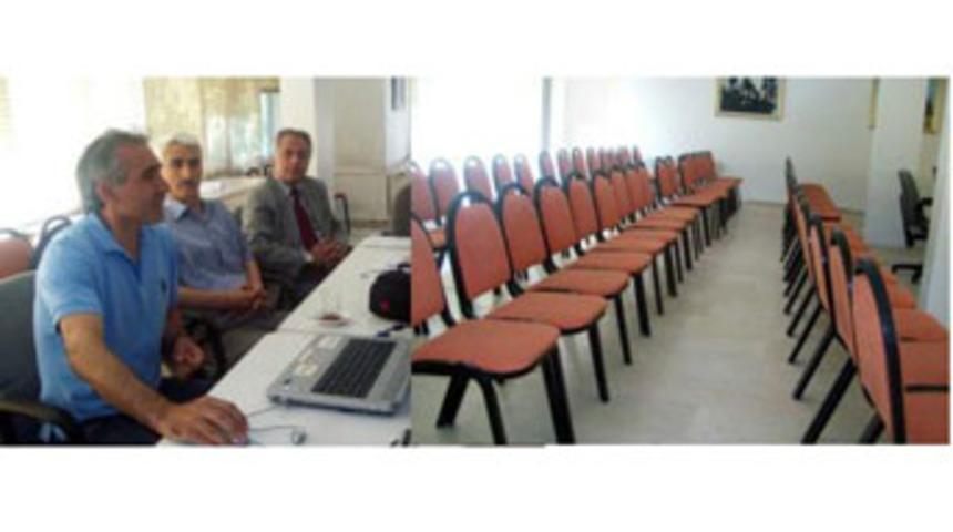 Bilim adamları boş salona konuştu