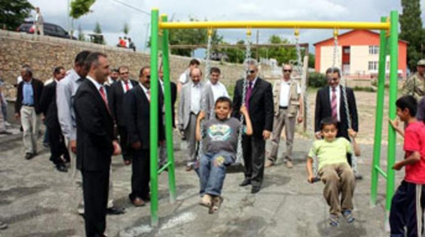 Akpazar'a 13 park yapıldı