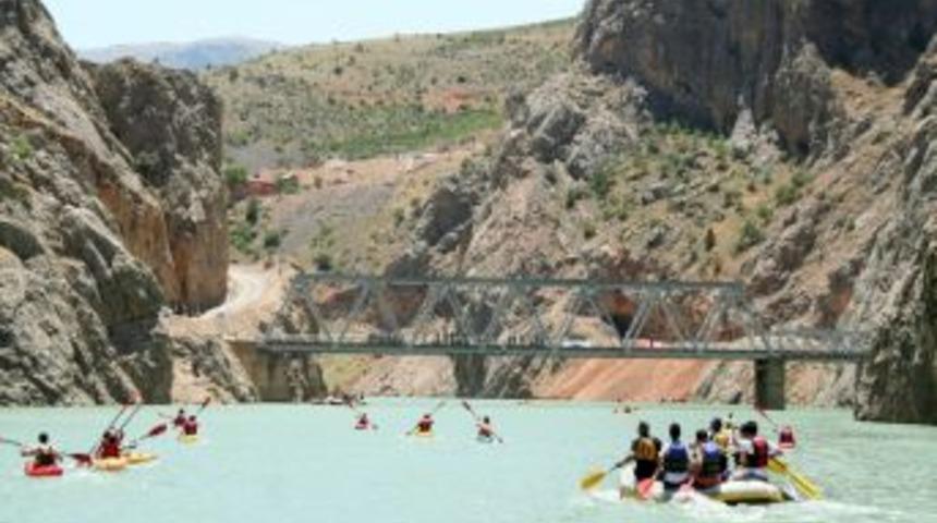 Kemaliye Uluslararası K&uuml;lt&uuml;r ve Doğa Sporları Şenlikleri sona erdi