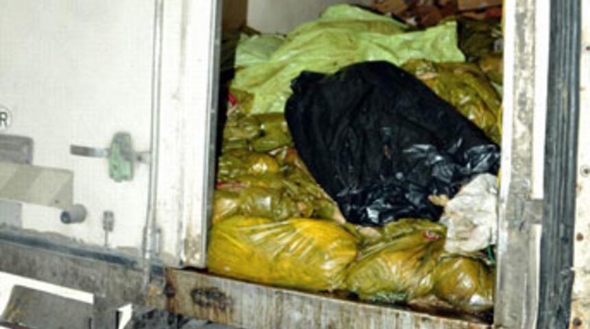 Ölü tavukları yedireceklerdi