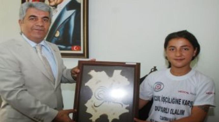 &Ccedil;ocuk iş&ccedil;iliğine karşı m&uuml;cadele ediyorlar