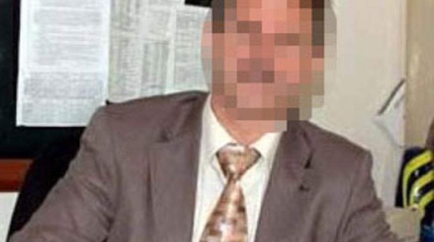 M&uuml;d&uuml;rden &ouml;ğrencisine aşk mesajları