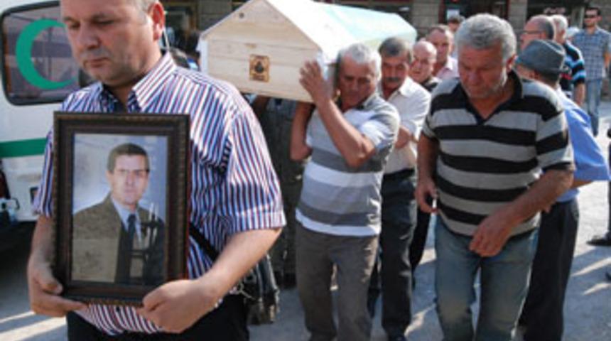 Elleri ayakları bağlı şekilde denize atılmış