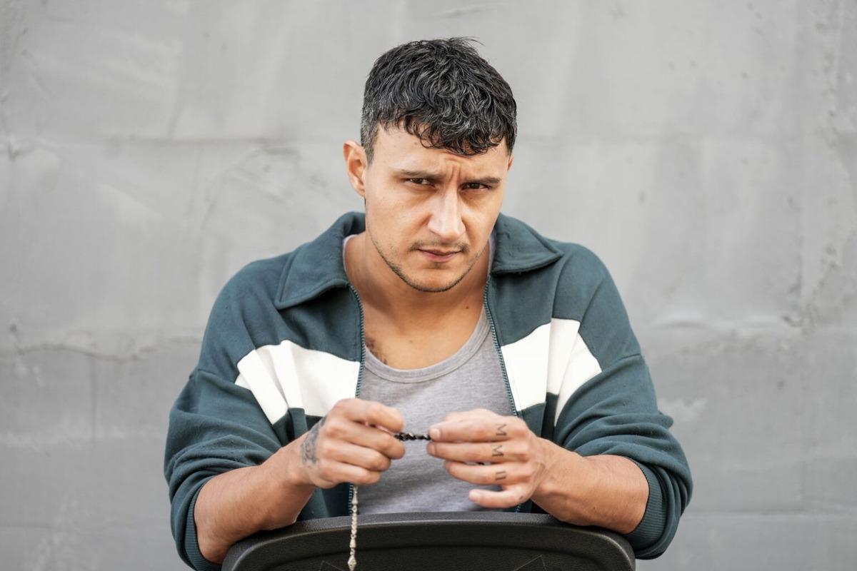 Uzak Şehir i bıraktı, rakip kanalla anlaştı! Alper Çankaya fenomen diziye girdi 3