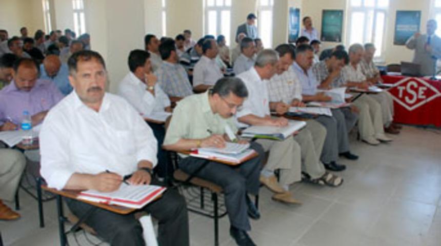 M&uuml;ezzinlere seminer