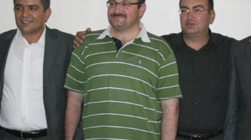 Milletvekilleri mazbatalarıyla kayıta gitti