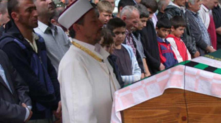 K&uuml;&ccedil;&uuml;k Batuhan karnesini g&ouml;remedi