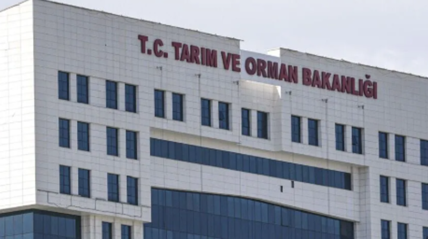 Adıyaman'da 8 milyar liralık sulama projeleri i&ccedil;in s&ouml;zleşmeler imzalandı