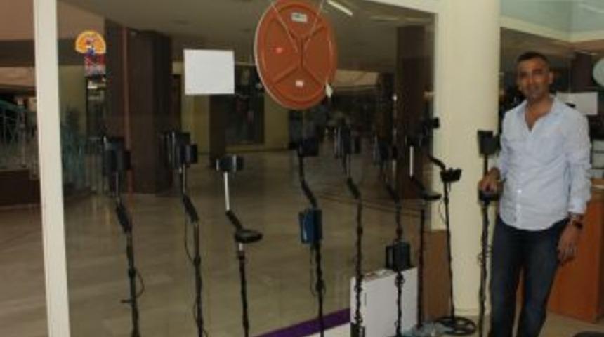 Dedekt&ouml;r satmak yasal, izinsiz arama yapmak yasak