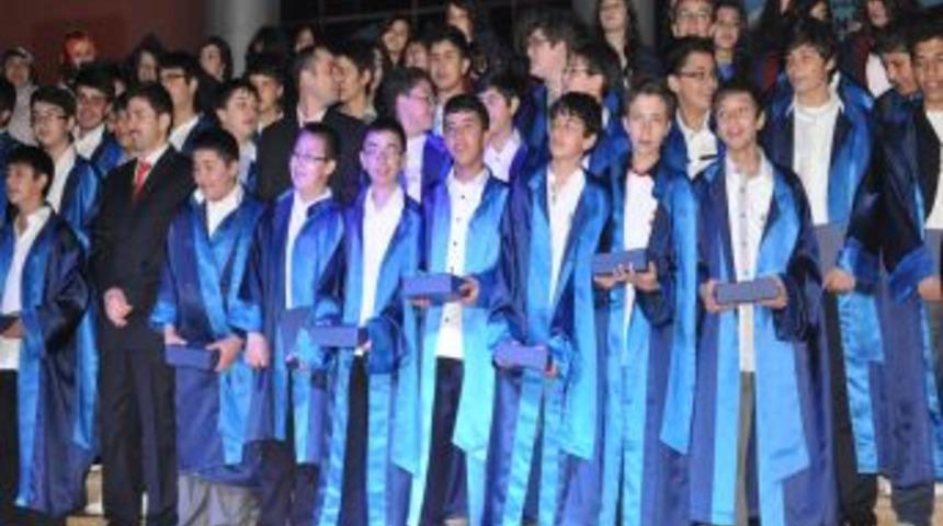 Samanyolu &Uuml;mit İlk&ouml;ğretim Okulu 91 mezununu uğurladı