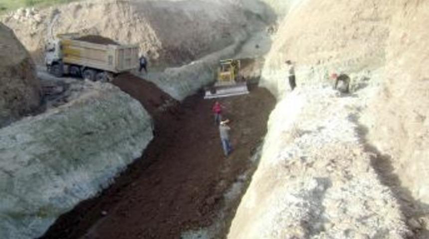 &Ccedil;eltik&ccedil;i G&ouml;leti inşaatı devam ediyor