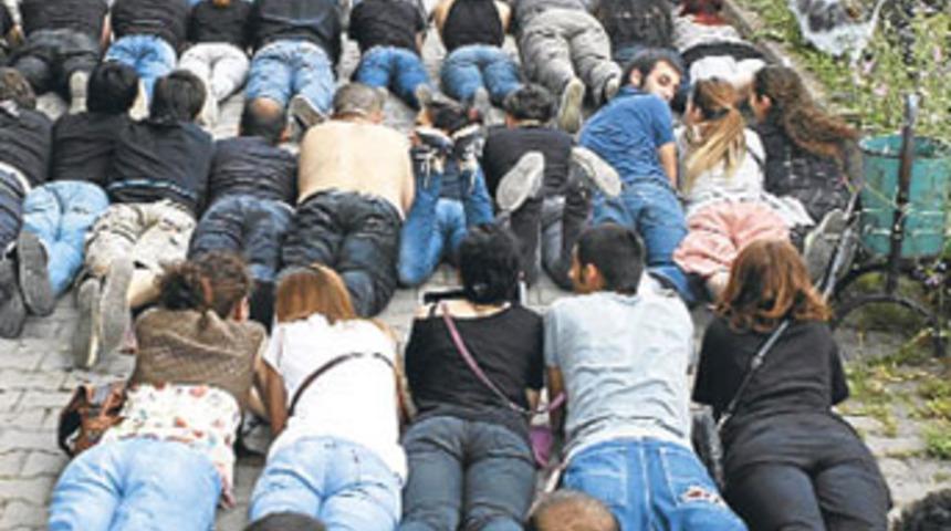 "Biz ayrılmayız" eylemi