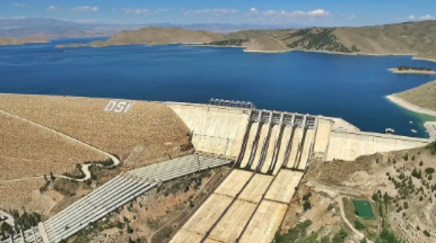Keban HES 52 yılda yaklaşık 294 milyar kilovatsaat enerji &uuml;retti