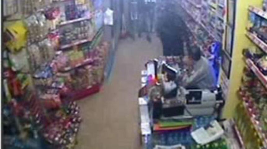 Market sahibini b&ouml;yle vurdular