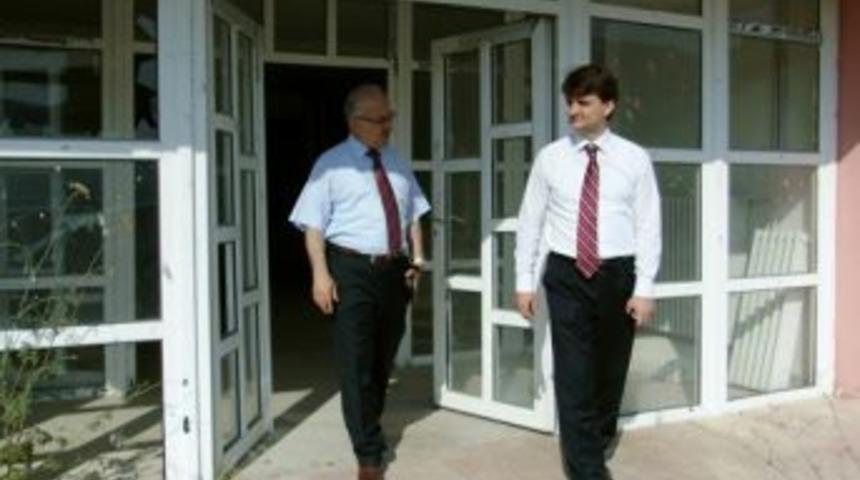 7 yıldır atıl durumda bekleyen hastane binası, lise oldu