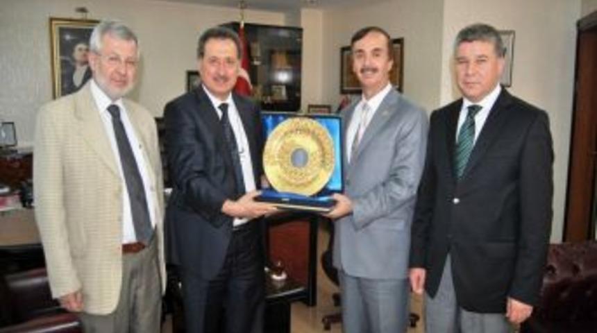 BT&Uuml; Rekt&ouml;r&uuml; S&uuml;rmen: &Uuml;niversite-sanayi işbirliğinin &ouml;nc&uuml;s&uuml; olacağız