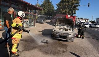 Belen&rsquo;de otomobilin motorundan alev y&uuml;kseldi