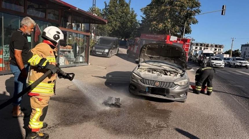 Belen&rsquo;de otomobilin motorundan alev y&uuml;kseldi