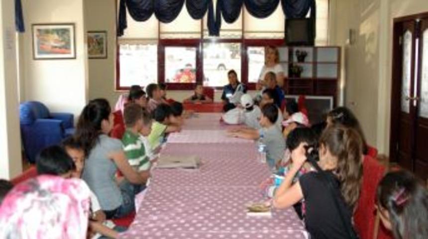 Nevşehir Emniyeti&rsquo;nden polis &ccedil;ocuklarına kitap