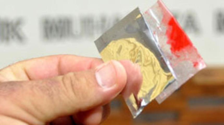 &Ccedil;in usul&uuml; yapay kızlık zarı kanı