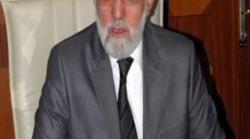 İsteyen hacı adayları paralarını faizsiz finans kurumlarına da yatırabilecek