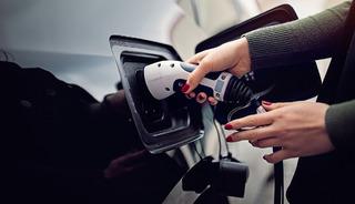 Elektrikli ara&ccedil;ların evde şarj edilmesi yasaklandı mı? A&ccedil;ıklama geldi
