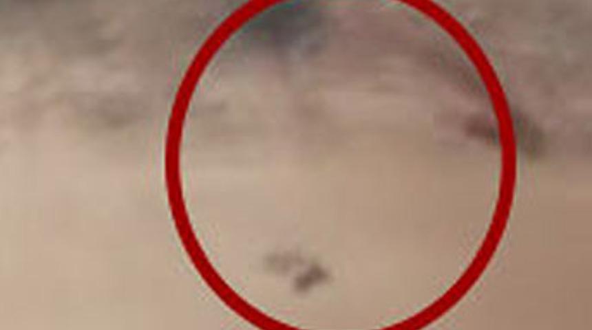 Alman paraş&uuml;t&ccedil;&uuml; yere &ccedil;akıldı!