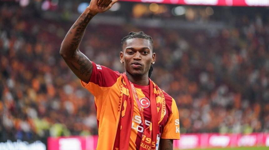 Olaylı şekilde ayrılmıştı! Portekiz'den ma&ccedil;a saatler kala Leao i&ccedil;in olay yaratan iddia