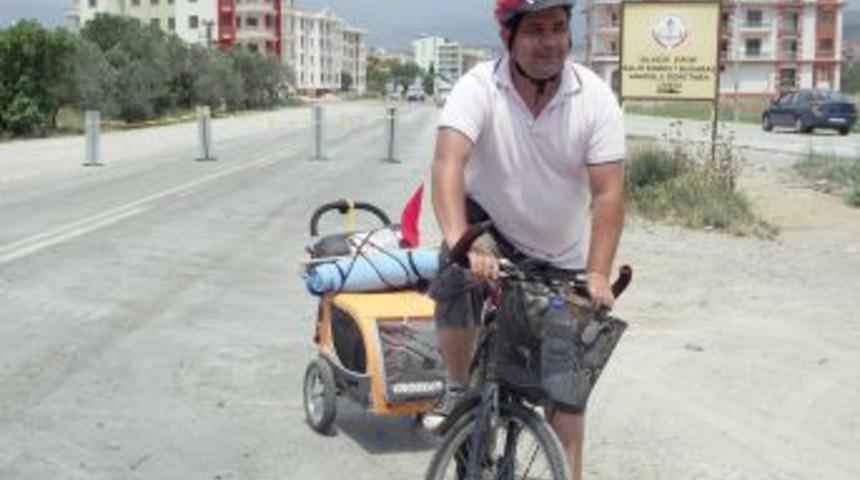 SGK emeklisi, bisikletle G&uuml;rcistan&rsquo;a gidiyor