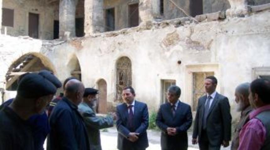 Valilik tarihi Taşhan&rsquo;ı restore ettirecek