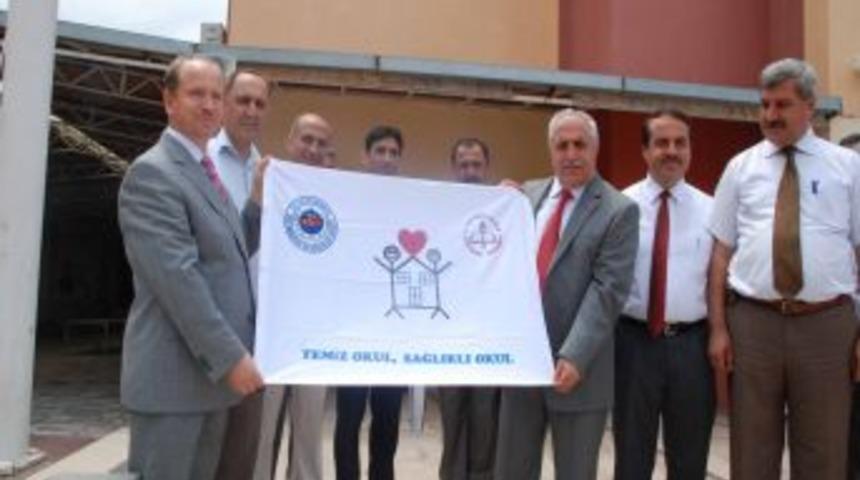 G&uuml;len Koleji&rsquo;inden &ccedil;ifte başarı sevinci